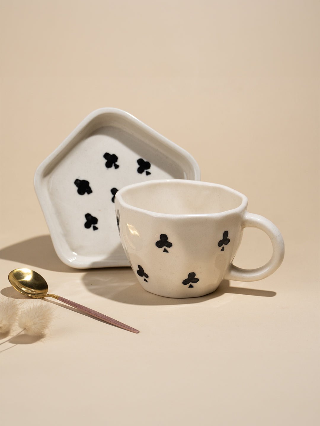 Handcrafted Ceramic Cup and Saucer Set of 4 with Playing Cards Design - The Golden Theory