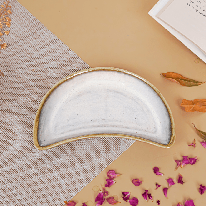 Ivory Ceramic Mug and Crescent Plate Set - The Golden Theory