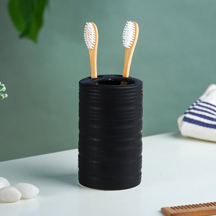 Matte Black Ceramic Bathroom Set of 4 - The Golden Theory