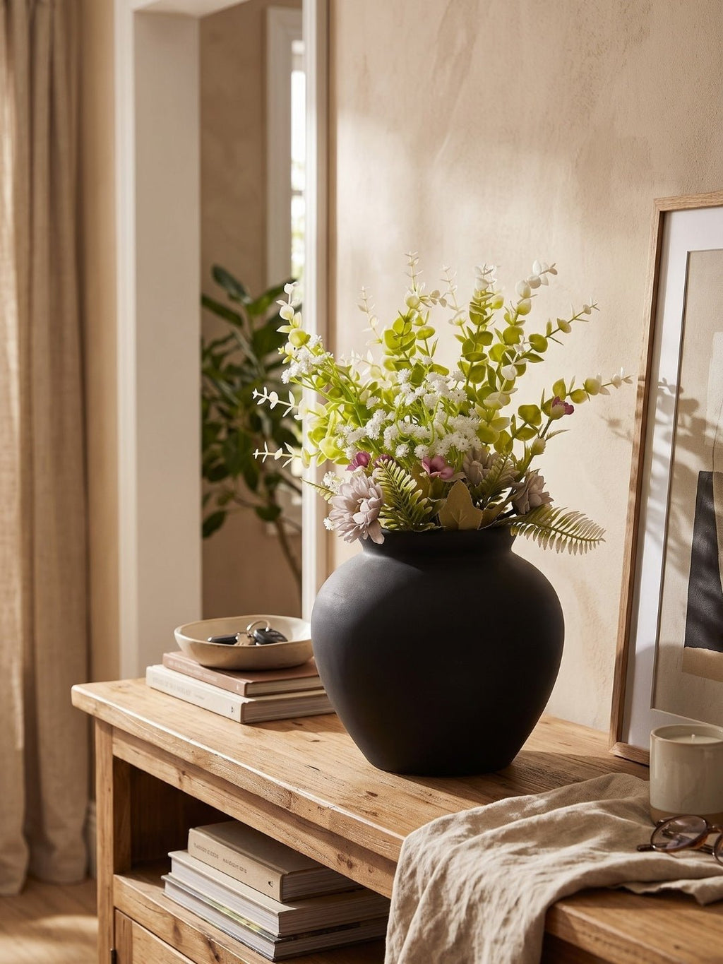 Matte Black Decorative Vase with wide Rim Design - The Golden Theory