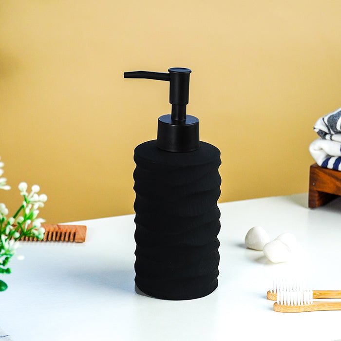 Matte Black Ripple Ceramic Soap Dispenser - The Golden Theory