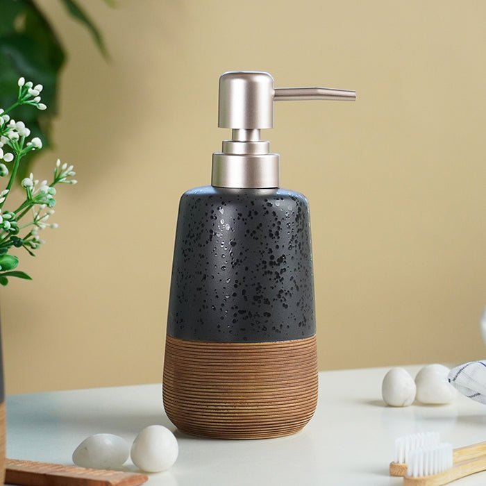 Matte Black Speckled Ceramic Bathroom Set of 4 Secondary image