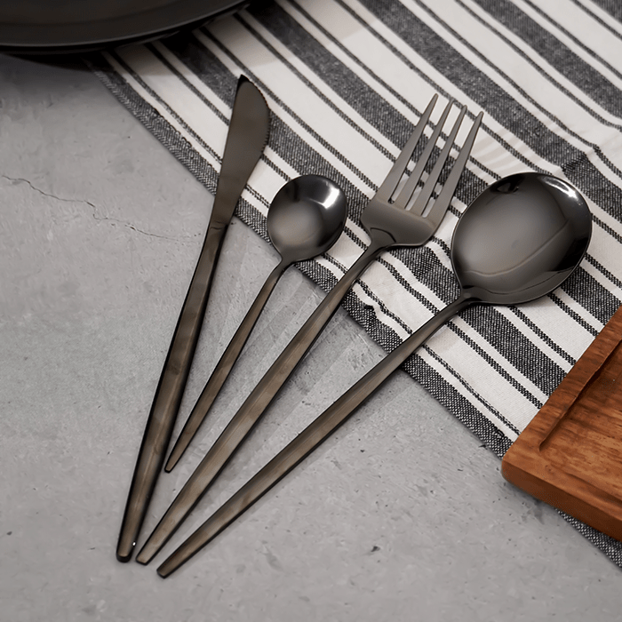 Matte Black Stainless Steel Cutlery Set of 4 - The Golden Theory