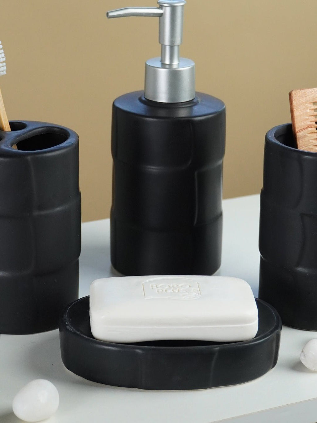 Matte Black Textured Ceramic Bathroom Set of 4 - The Golden Theory