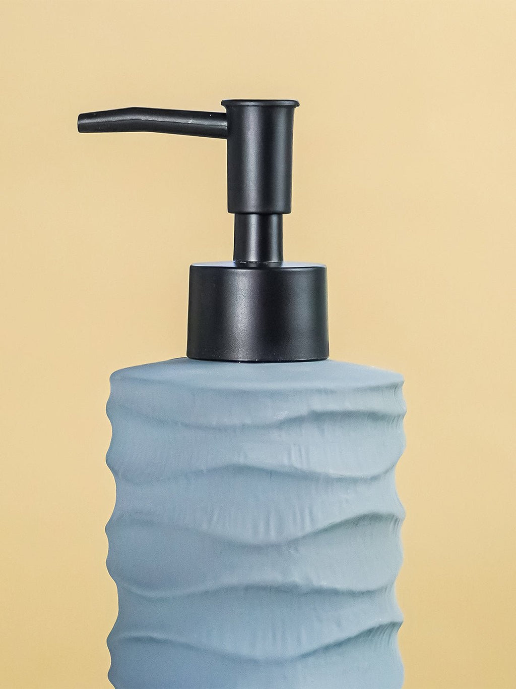 Matte Gray Ripple Ceramic Soap Dispenser - The Golden Theory