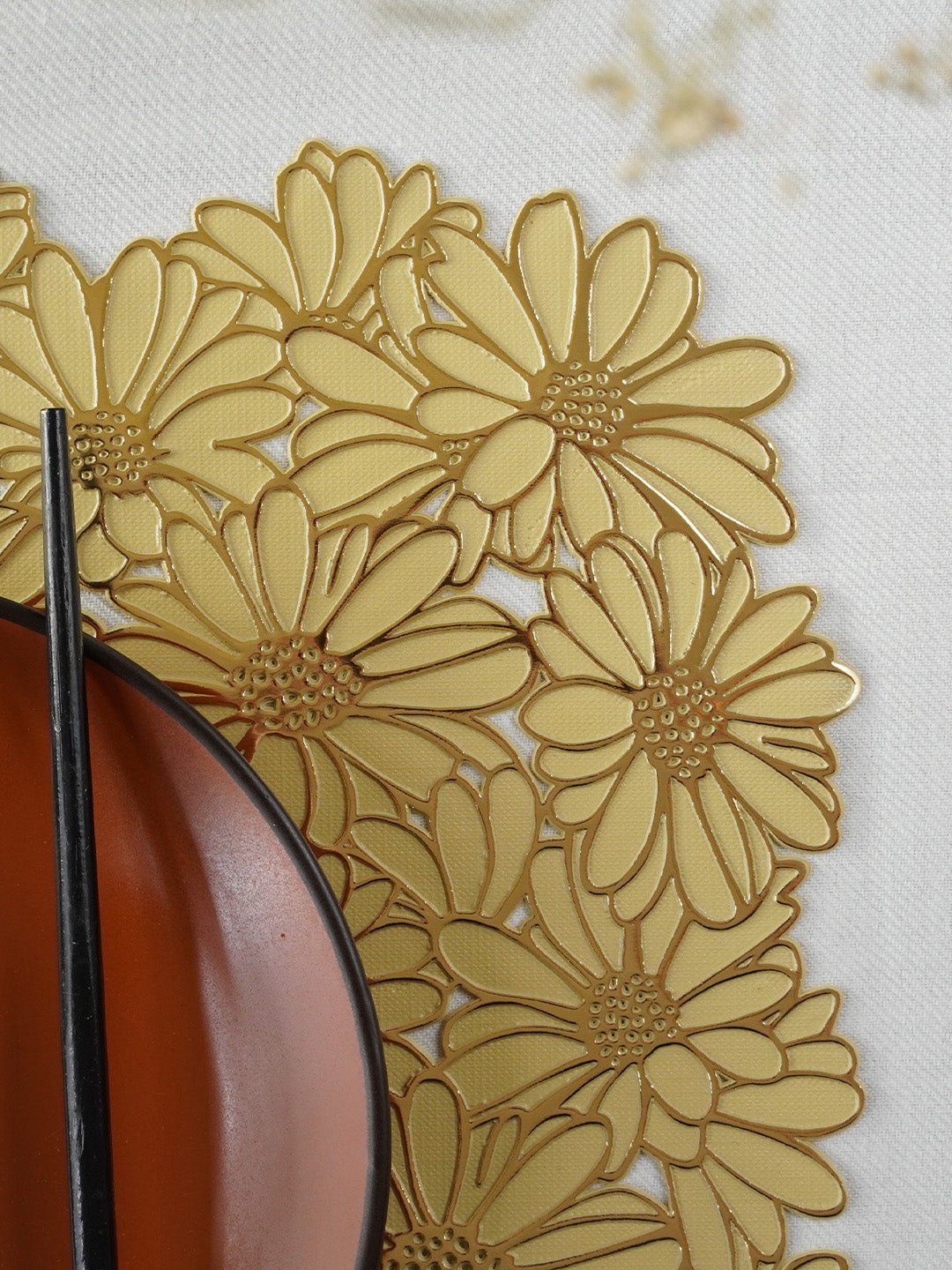Metallic Gold Large Tablemats | Set of 2,6 - The Golden Theory