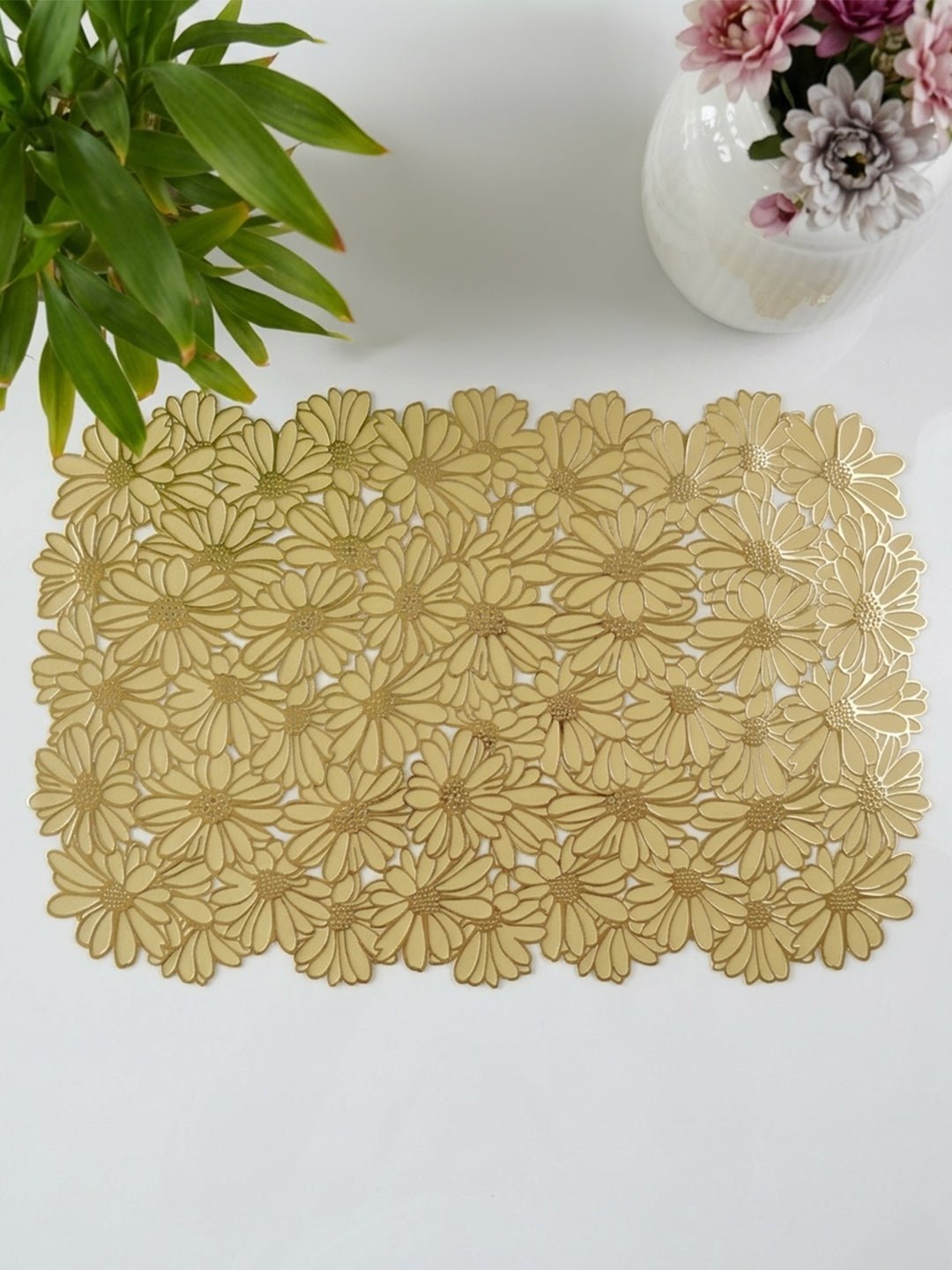 Metallic Gold Large Tablemats | Set of 2,6 - The Golden Theory Main image