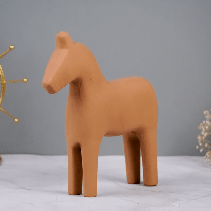 Minimalist Resin Horse Statue - Natural Finish - The Golden Theory