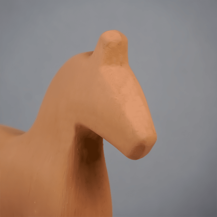 Minimalist Resin Horse Statue - Natural Finish - The Golden Theory