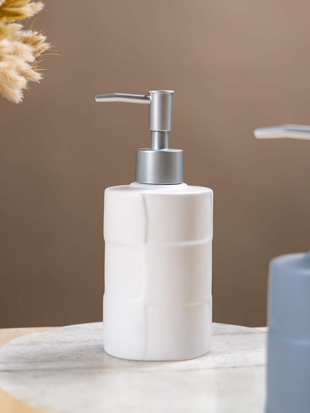 Minimalist White Ceramic Soap Dispenser - The Golden Theory