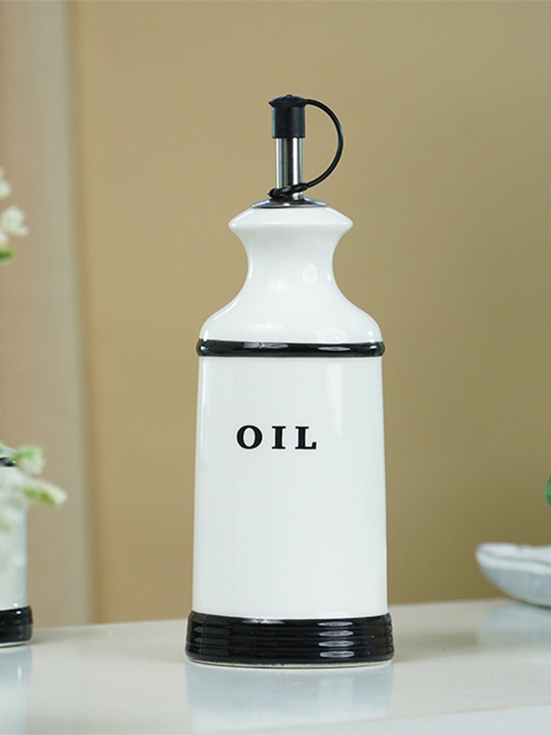 Minimalist White Cruet Set – 4-Piece Oil, Vinegar, Salt & Pepper - The Golden Theory