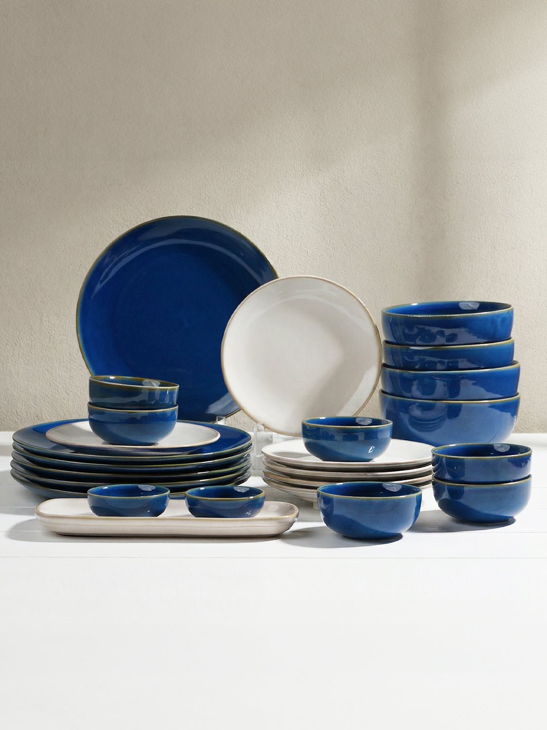 Modern Blue & White Ceramic Dinner Set of 25 - The Golden Theory Main image
