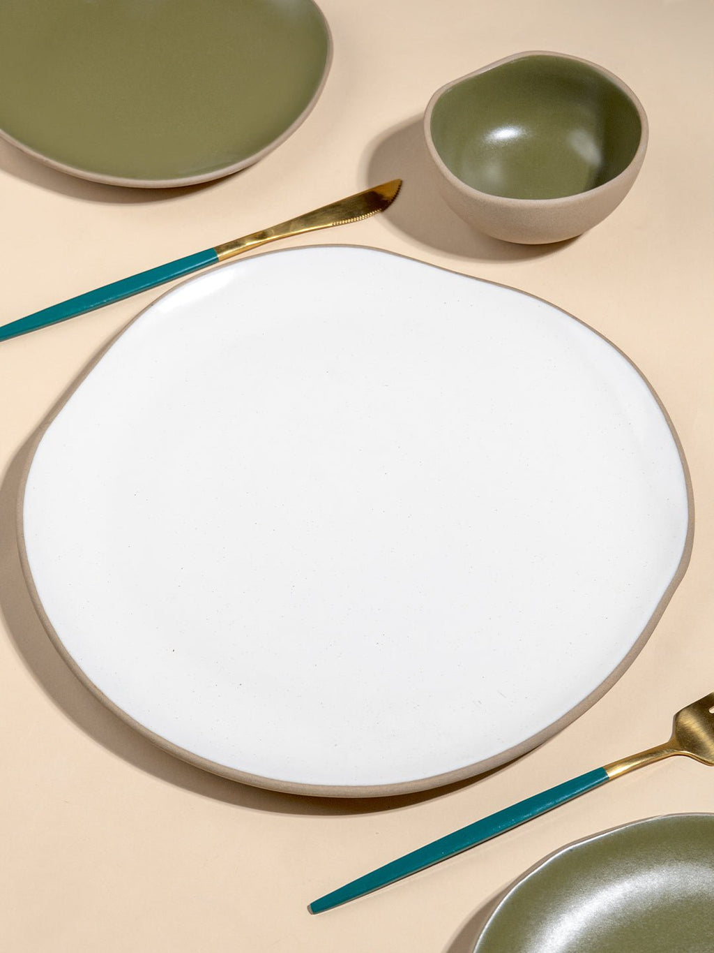 Olive Green & Beige Mix Ceramic Dinner Set of 23 - The Golden Theory