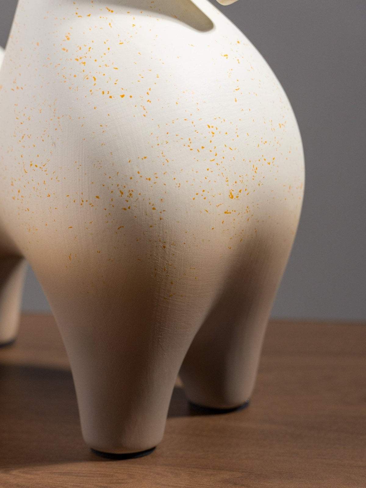 Ombre White & Gold Modern Speckled Horse Sculpture - The Golden Theory