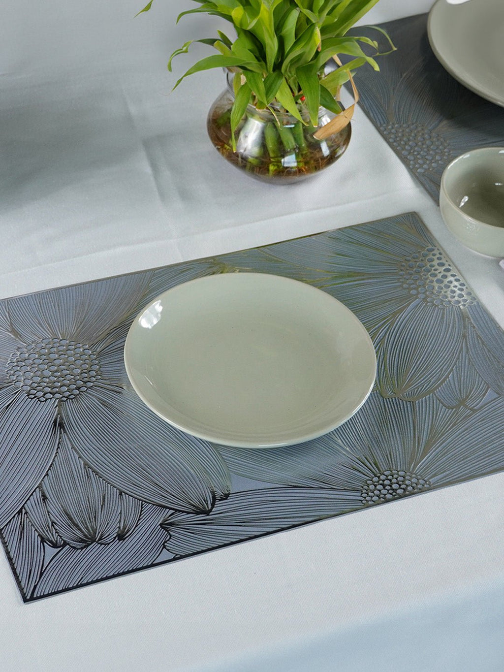Petal Large Table Protector Mats | Set of 2,6 - The Golden Theory