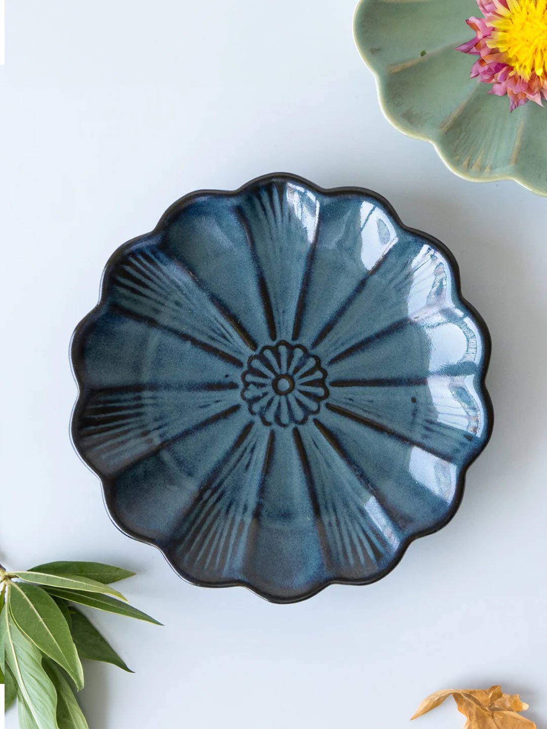 Petit Phool Snack Dish - The Golden Theory Main image