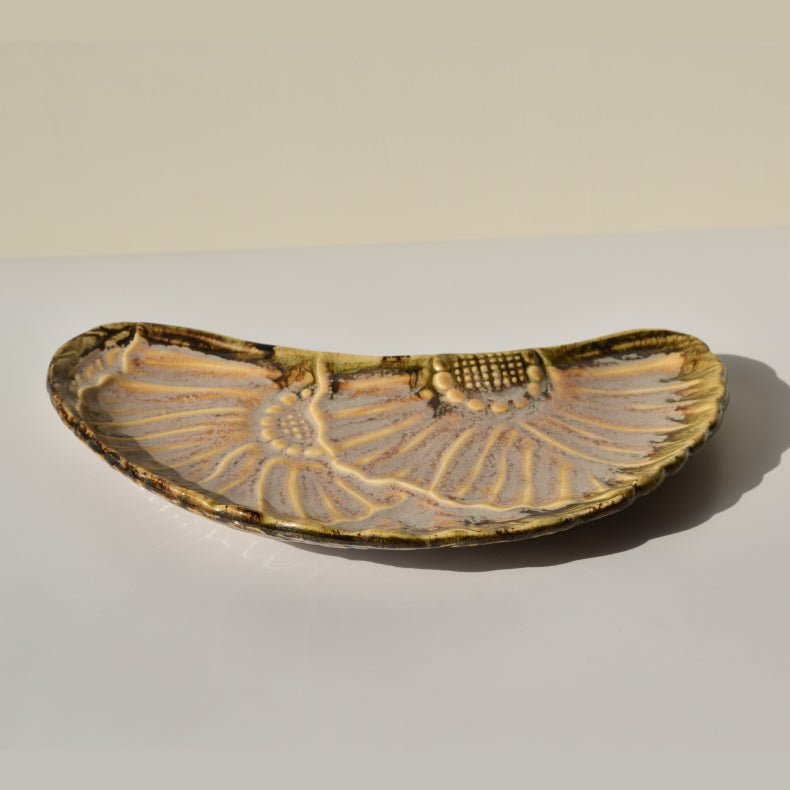 Pink Ceramic Kidney Shaped Platter - The Golden Theory