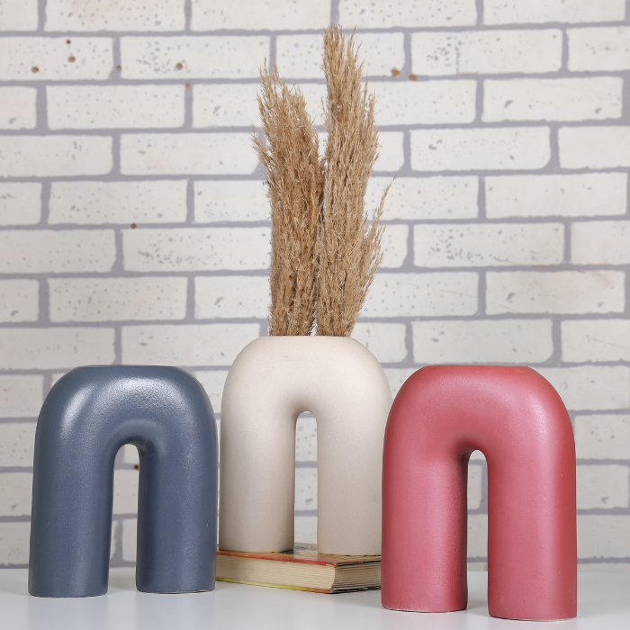 Pink Color Ceramic Vase with Two Legs Secondary image