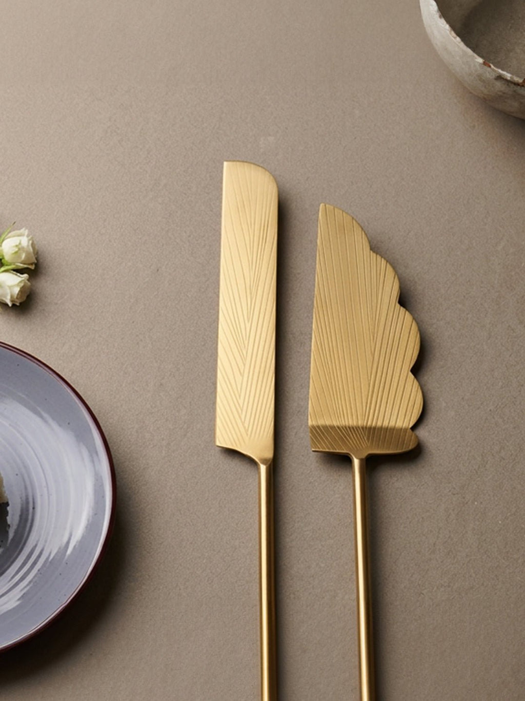 Premium Gold Dessert Server Set of 2 - The Golden Theory