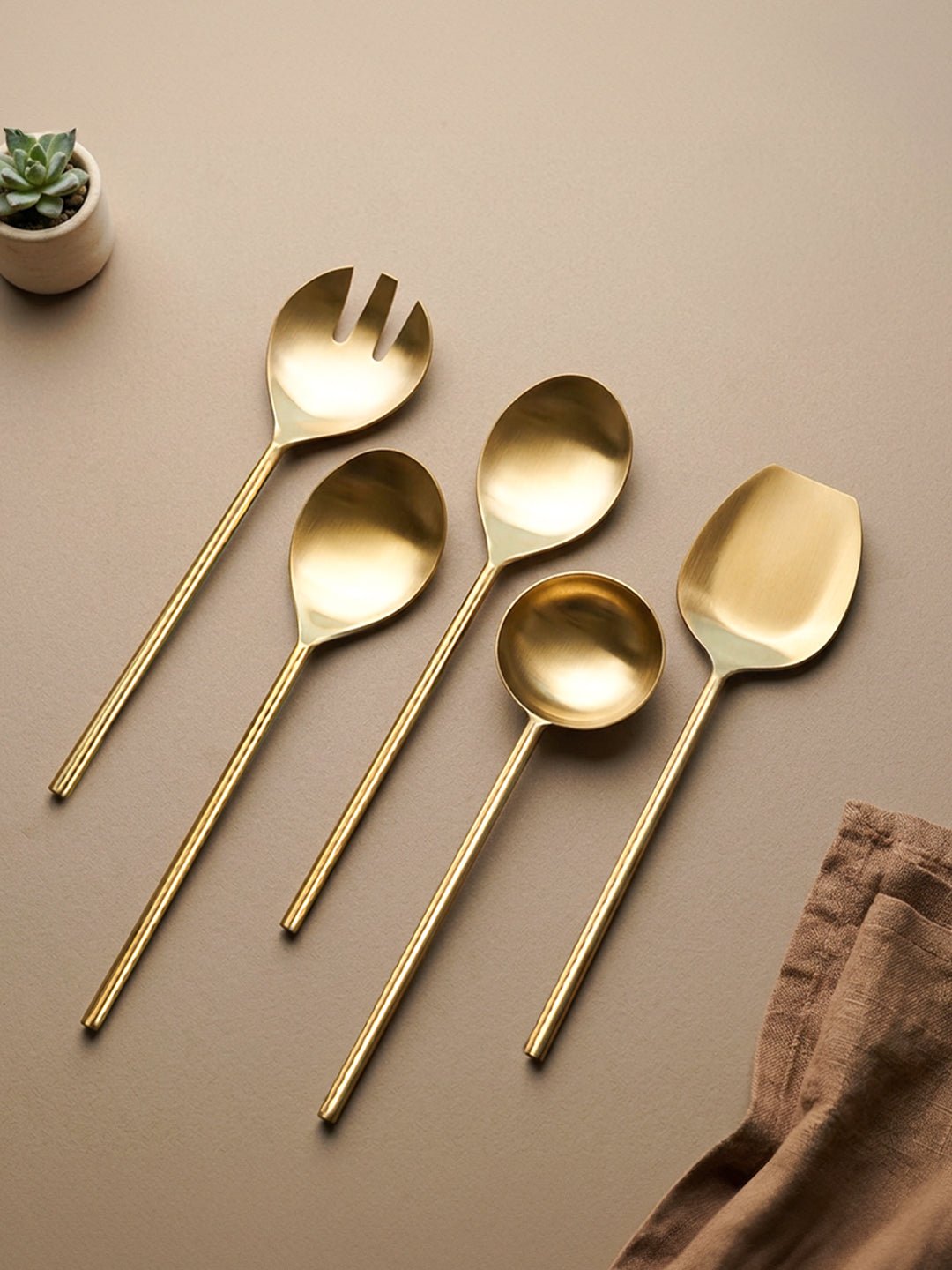 Premium Gold Serving Utensil Set of 5 - The Golden Theory Main image