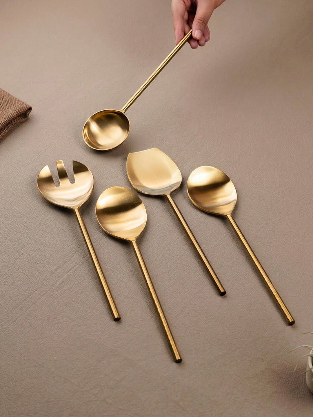 Premium Gold Serving Utensil Set of 5 Secondary image