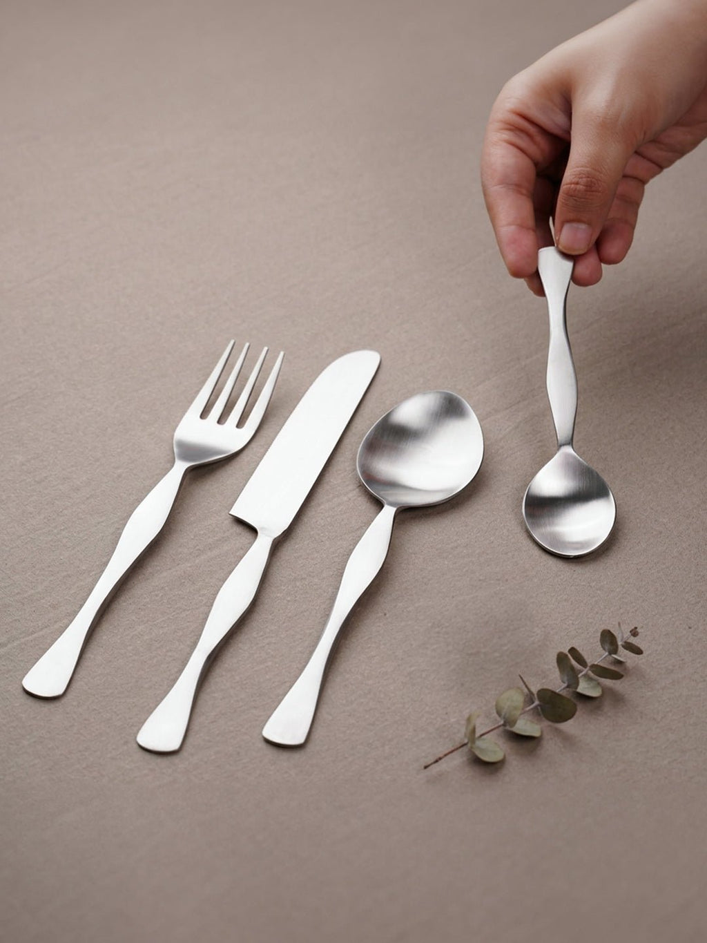Premium Nickel-Plated Stainless Steel Cutlery Set of 4 - The Golden Theory