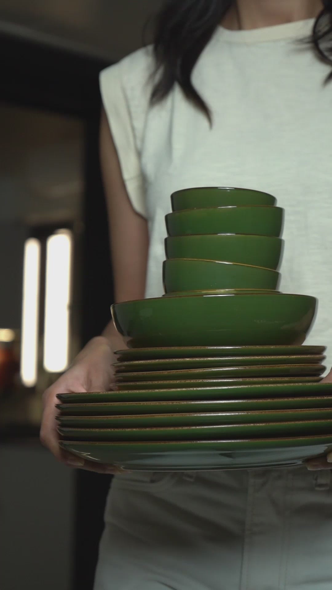 Golden Dinner Set with Green Exterior (Set of 23)