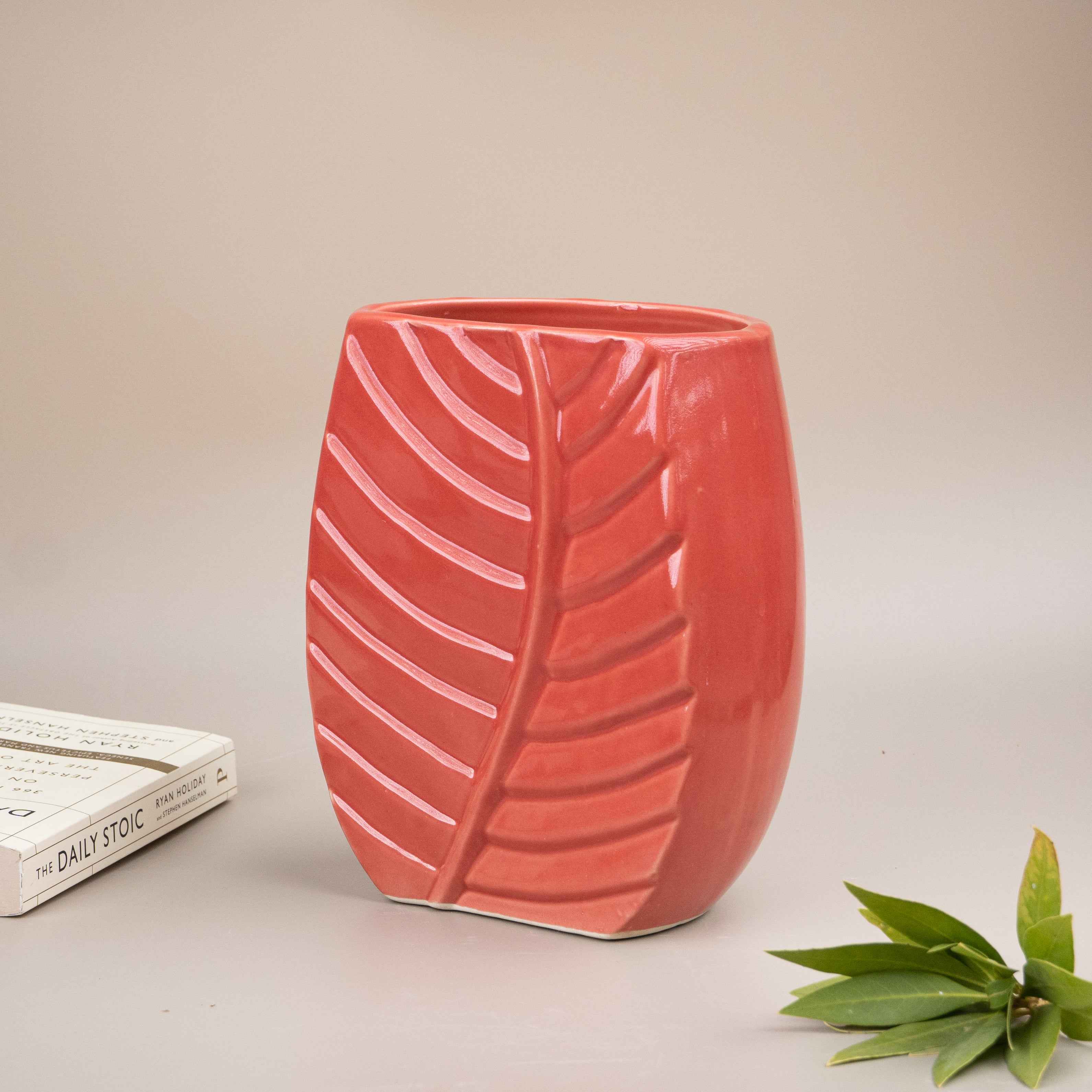 Red Color Leaf Shaped Flower Vase Secondary image