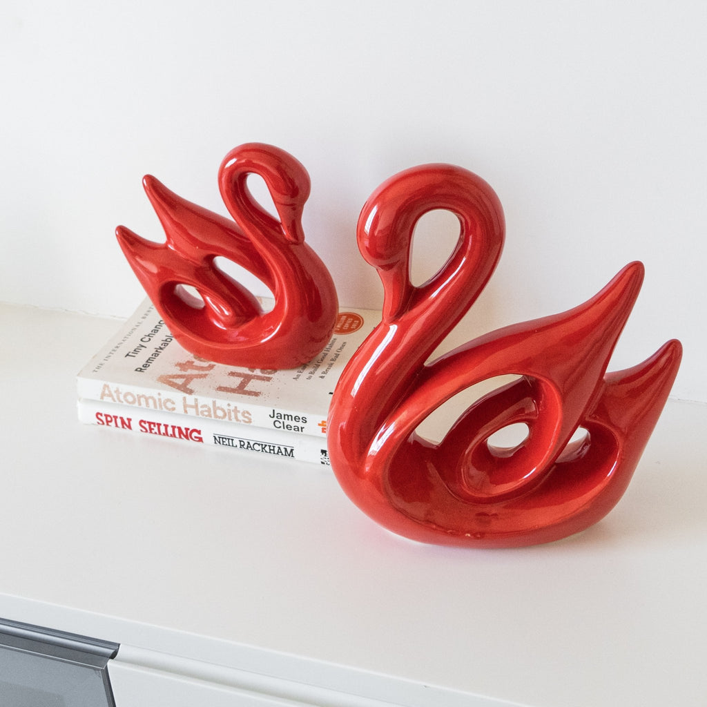 Red Hamsa Swan | Set of 2 - The Golden Theory