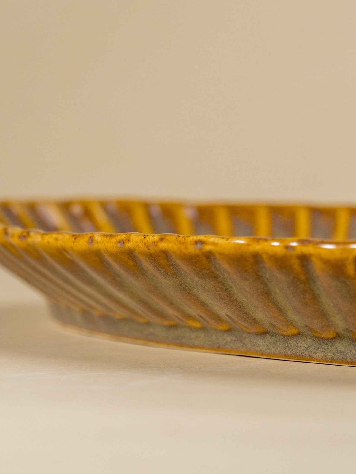 Ribbed Amber Oval Serving Platter