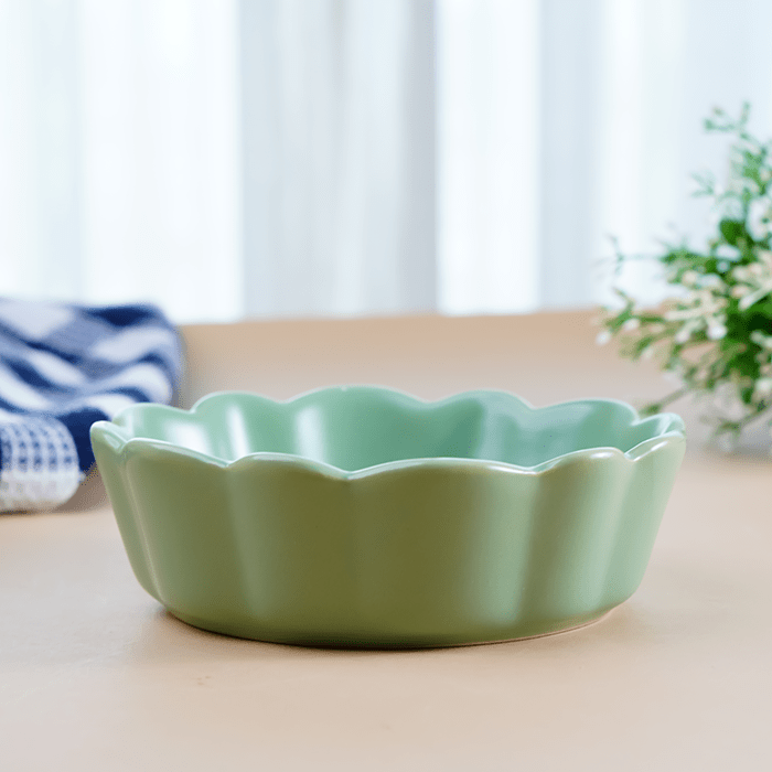 Sage Green Ceramic Bowl with Scalloped Edges - Small - The Golden Theory