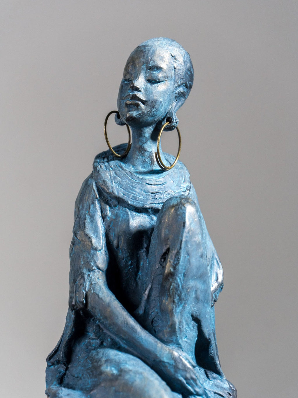 Seated Woman Sculpture on Wood Textured Pedestal – Profile Pose Figure Statue - The Golden Theory
