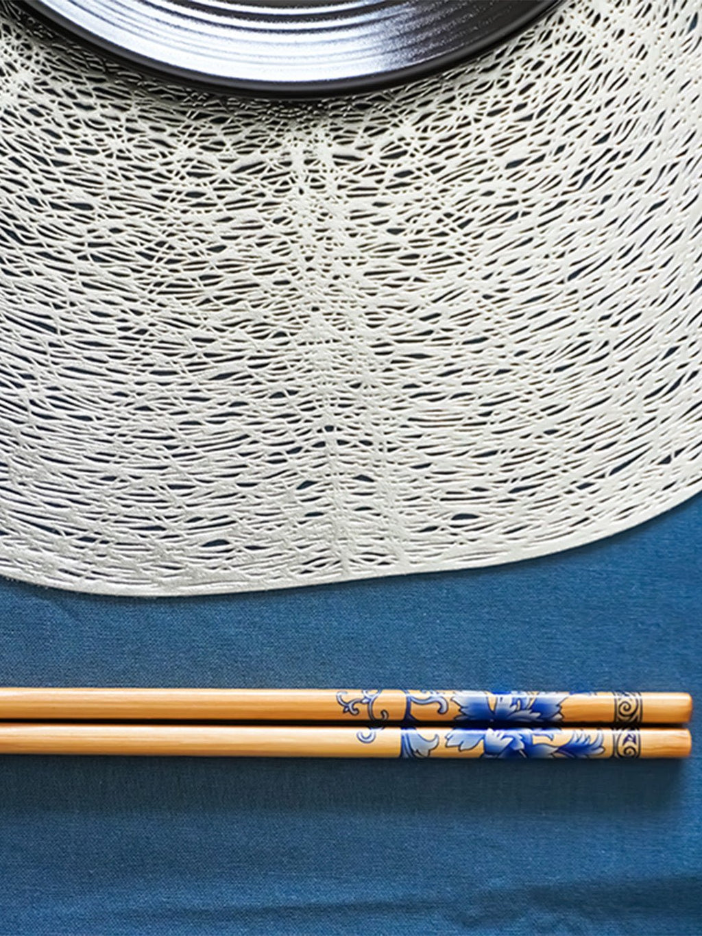 Silver Designer Table Mats | Set of 2,6 - The Golden Theory