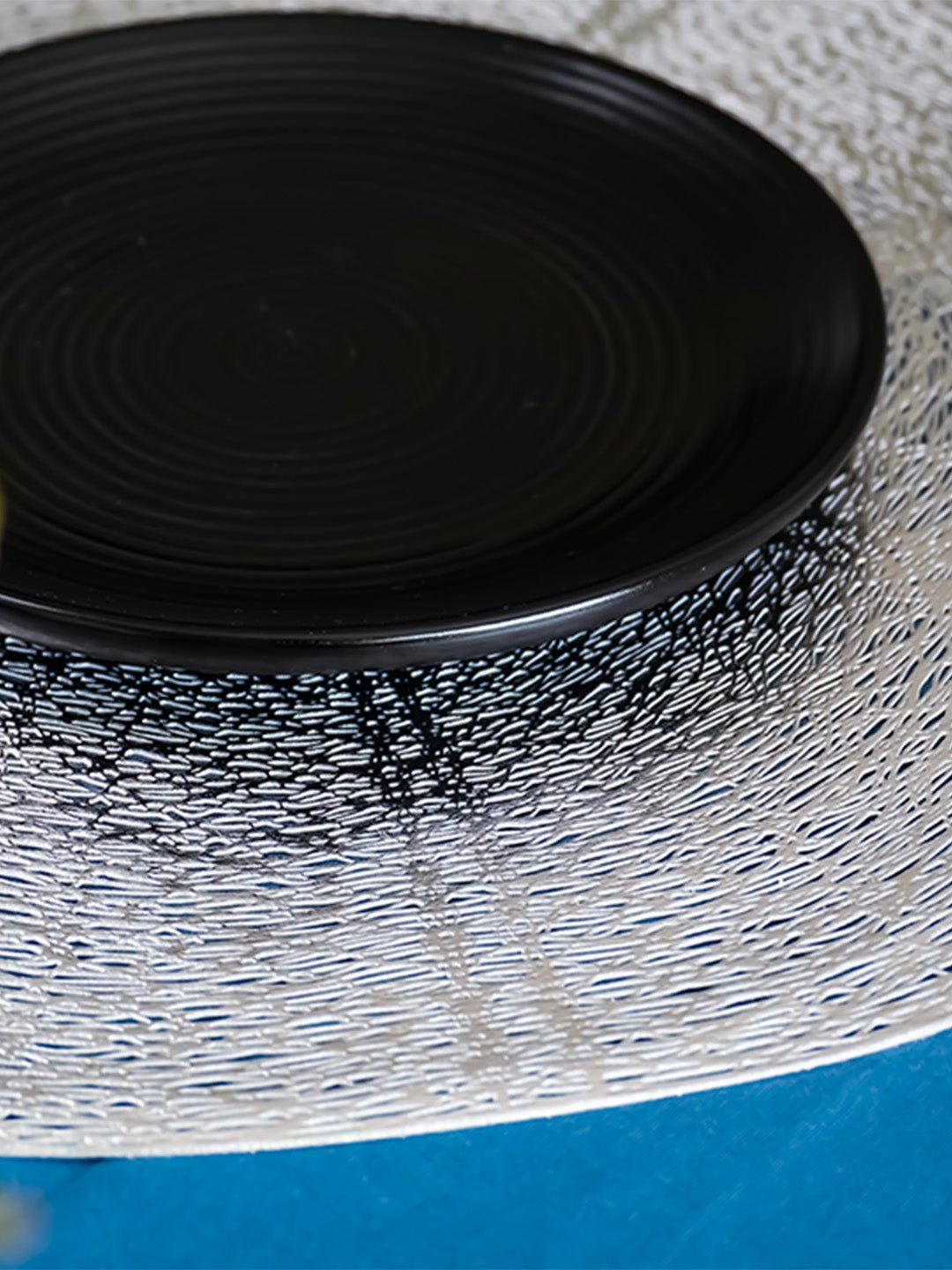 Silver Designer Table Mats | Set of 2,6 - The Golden Theory