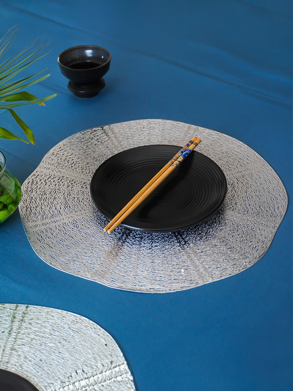 Silver Designer Table Mats | Set of 2,6 - The Golden Theory