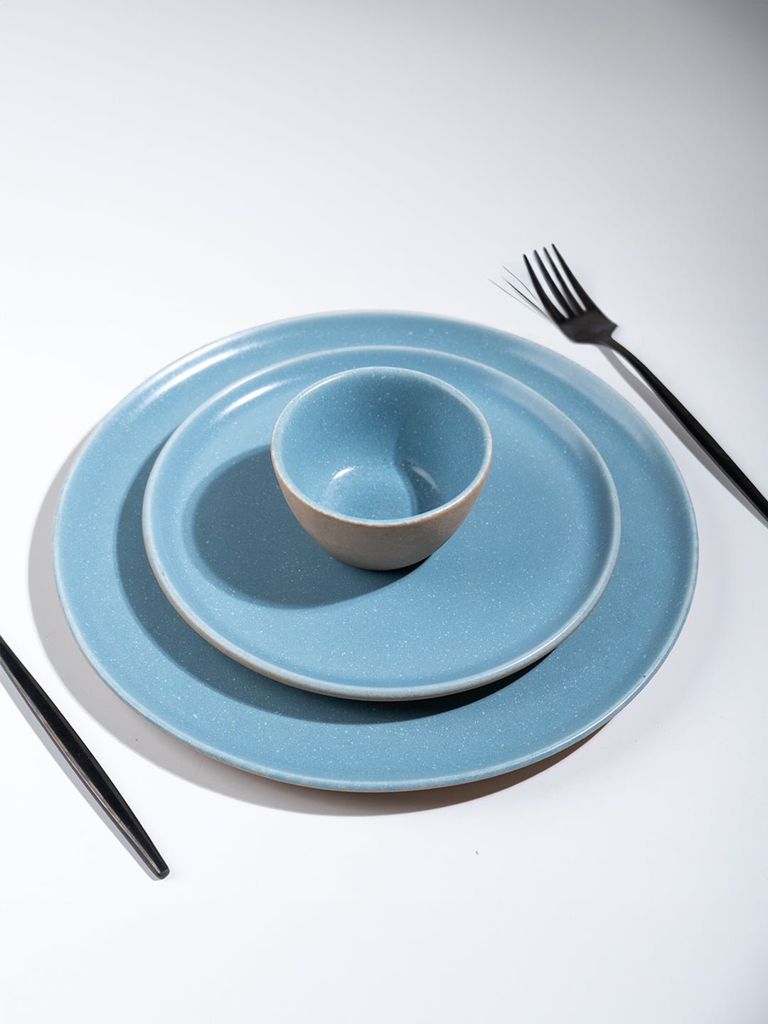 Sky Blue & Sand Ceramic Dinner Set of 20 Secondary image