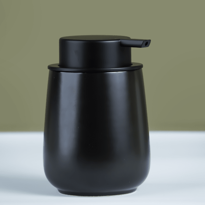 Sleek Black Soap Dispenser with Black Lid - The Golden Theory