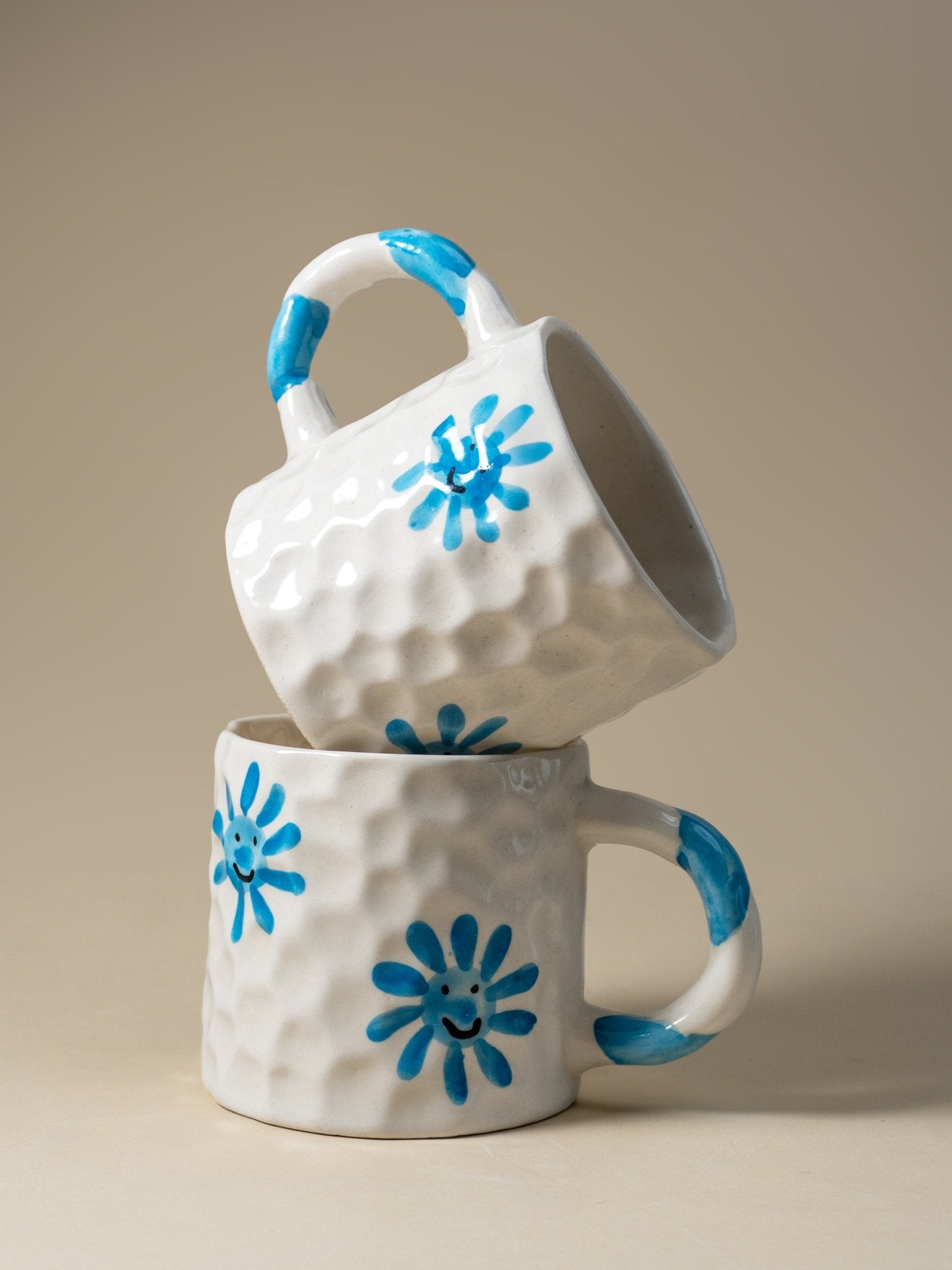 Smiley Daisy Hand-Painted Textured Mug – Blue Secondary image