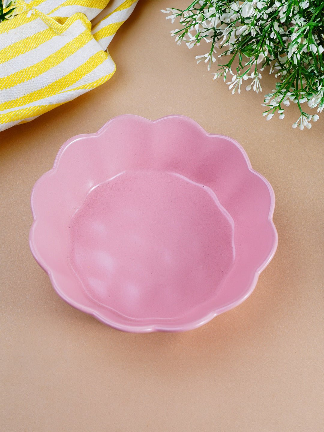 Soft Pink Ceramic Bowl with Scalloped Edges - Large - The Golden Theory