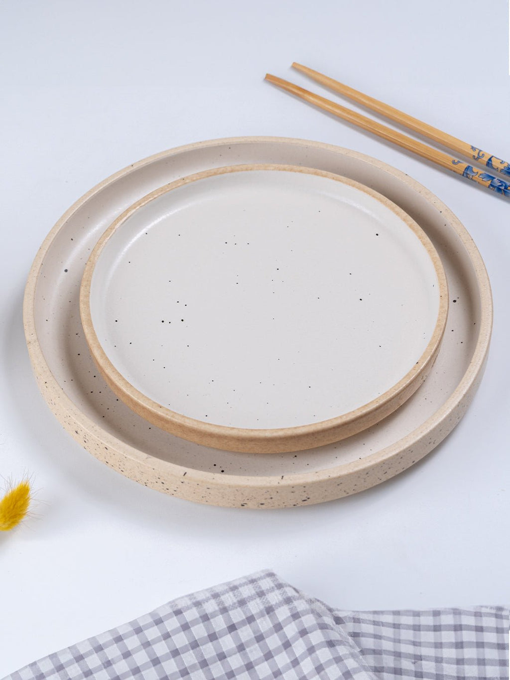 Speckled Beige Ceramic Dinner Set – Set of 18 - The Golden Theory