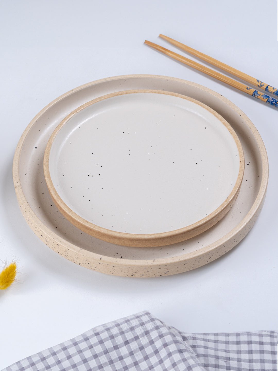 Speckled Beige Ceramic Dinner Set – Set of 18 - The Golden Theory