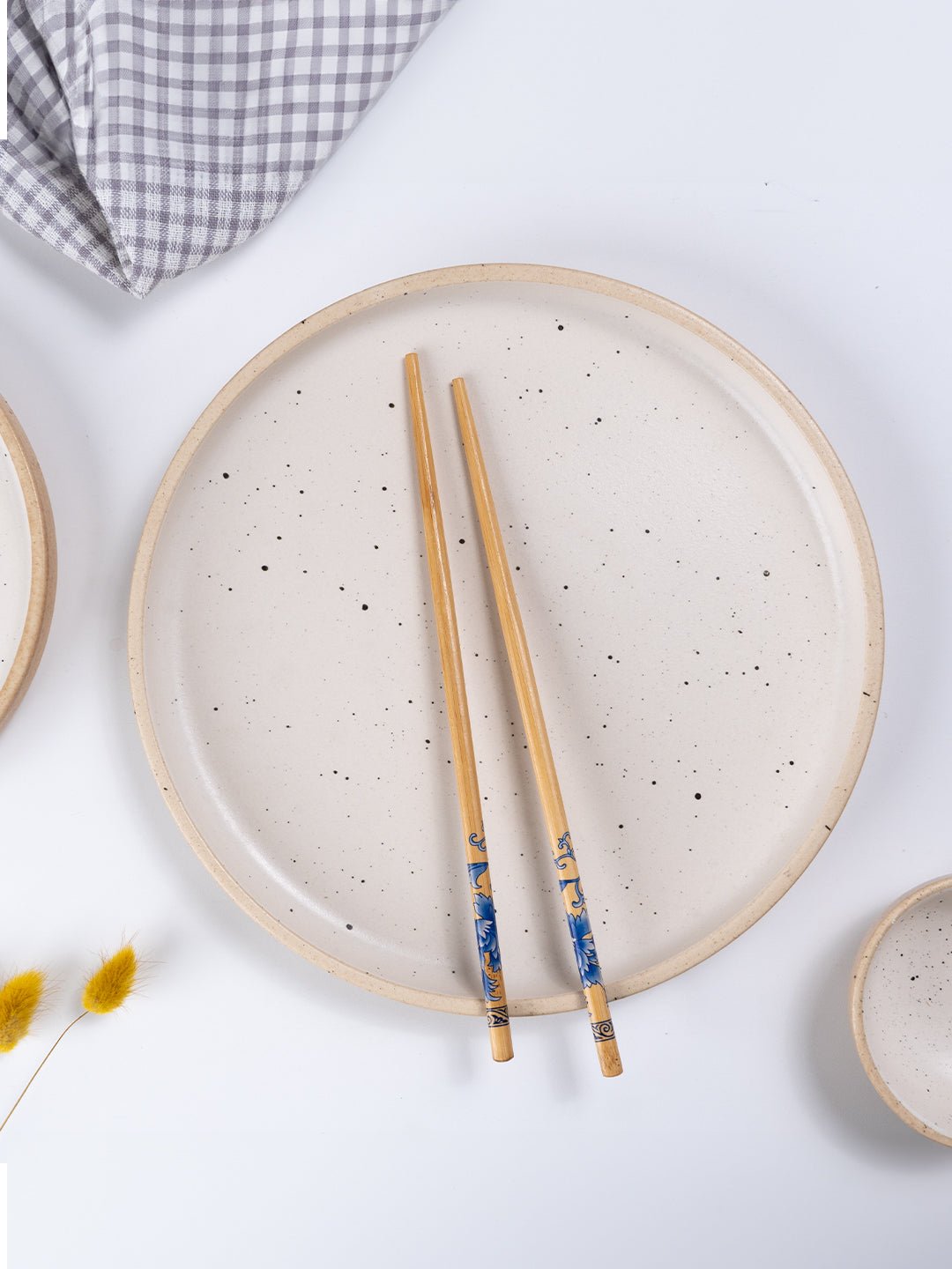 Speckled Beige Ceramic Dinner Set – Set of 18 - The Golden Theory