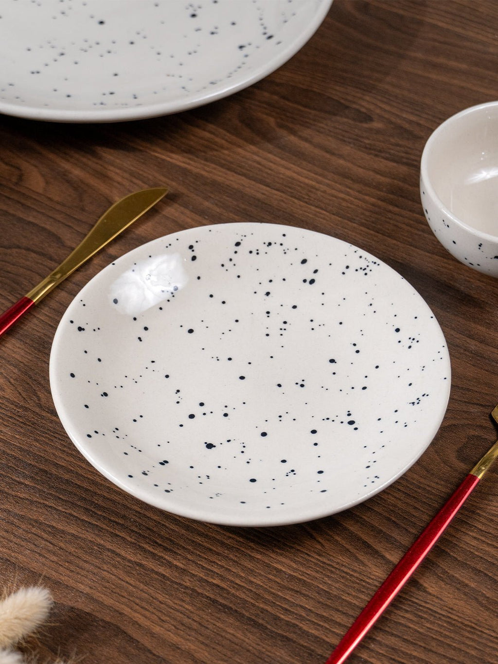 Speckled White Minimalist Ceramic Quarter Plate - The Golden Theory