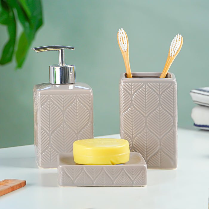 Taupe Leaf-Patterned Ceramic Bathroom Set of 3 - The Golden Theory Main image