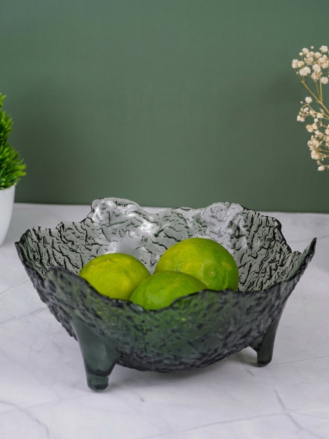 Textured Black Glass Bowl with Pedestal Base - The Golden Theory