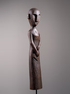 Tribal Ancestor Figure Sculpture – Crossed Arms Pose - The Golden Theory