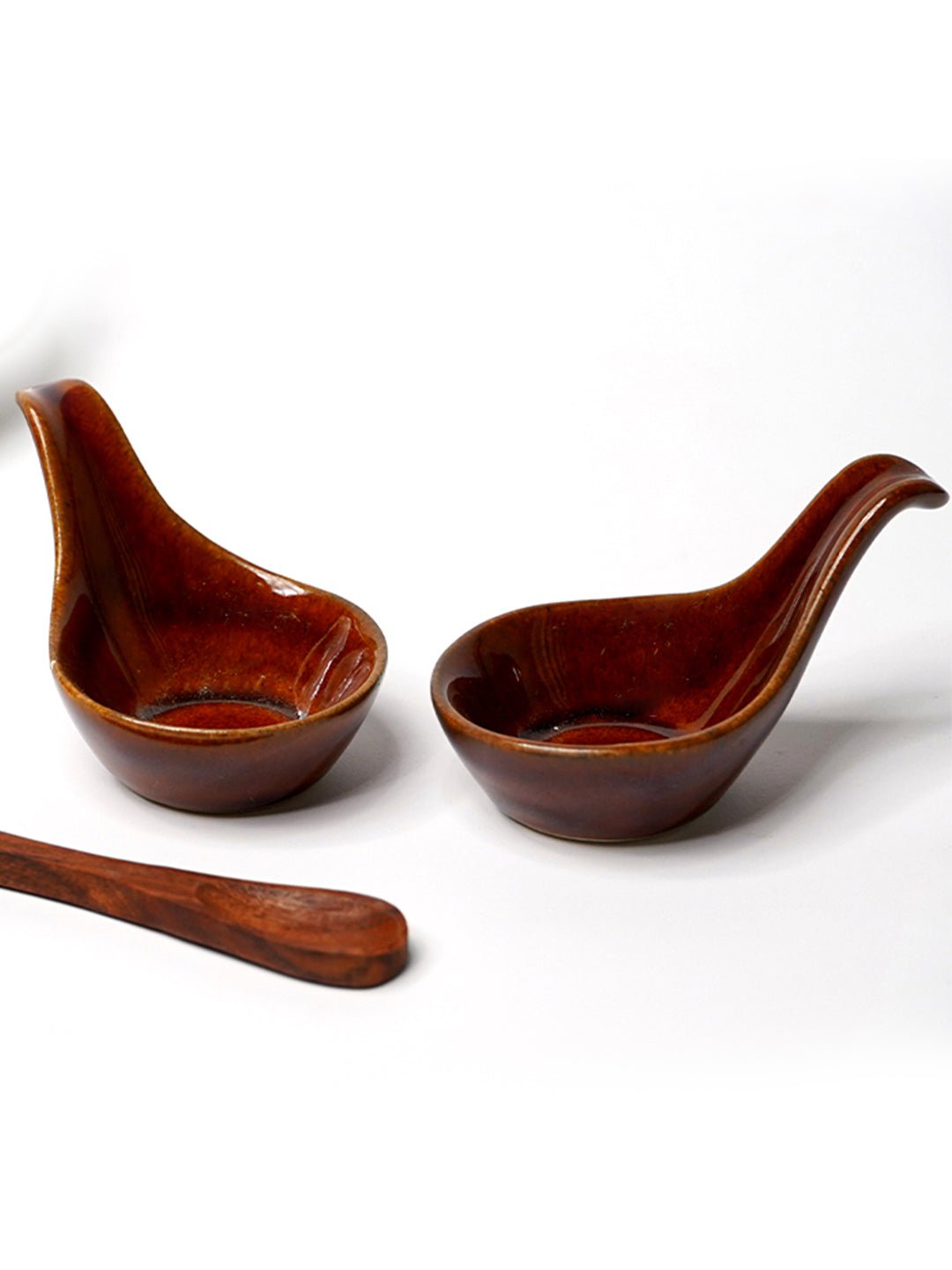 Unique Spoon-Shaped Ceramic Dip Bowls - The Golden Theory