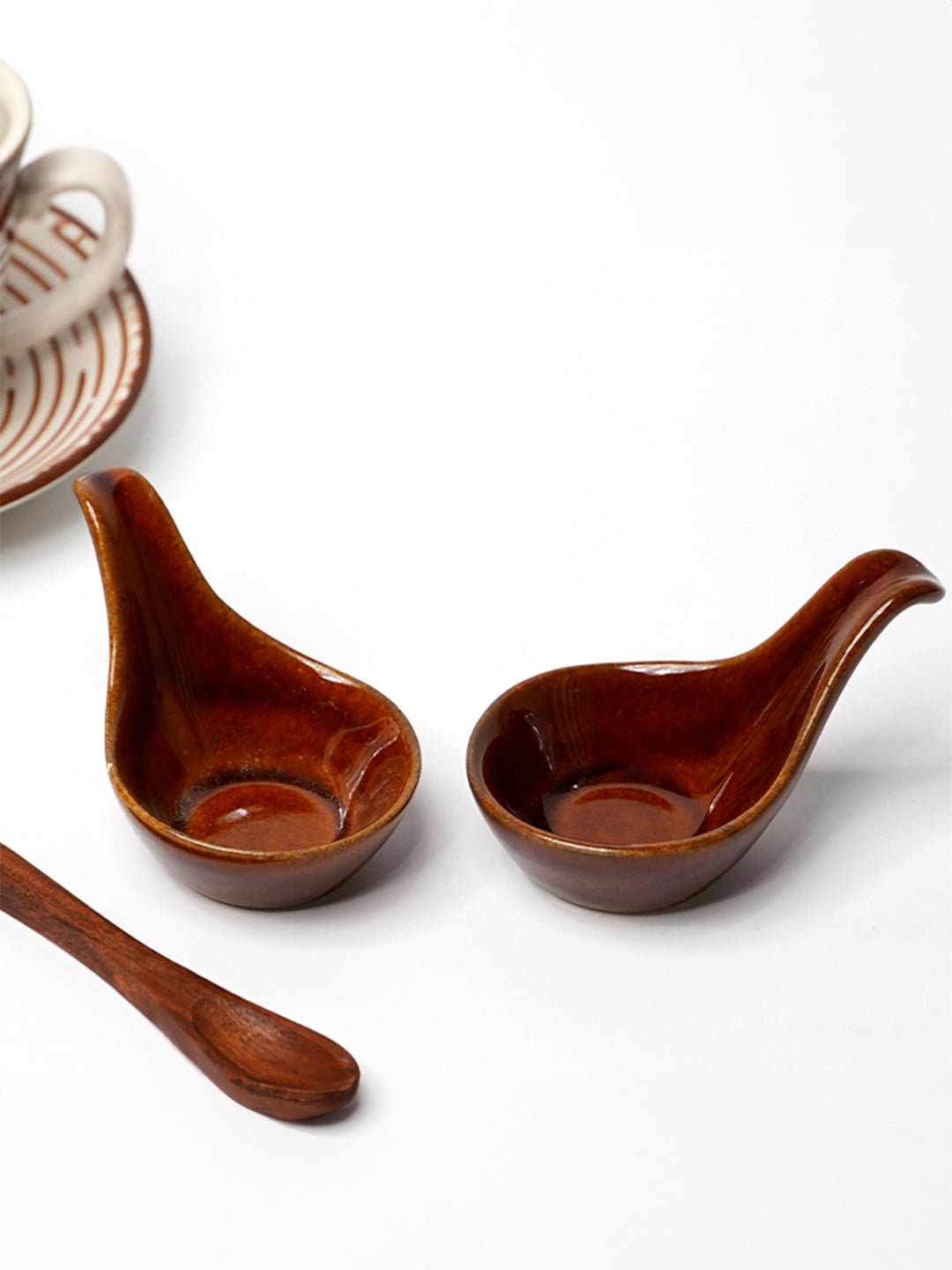 Unique Spoon-Shaped Ceramic Dip Bowls - The Golden Theory