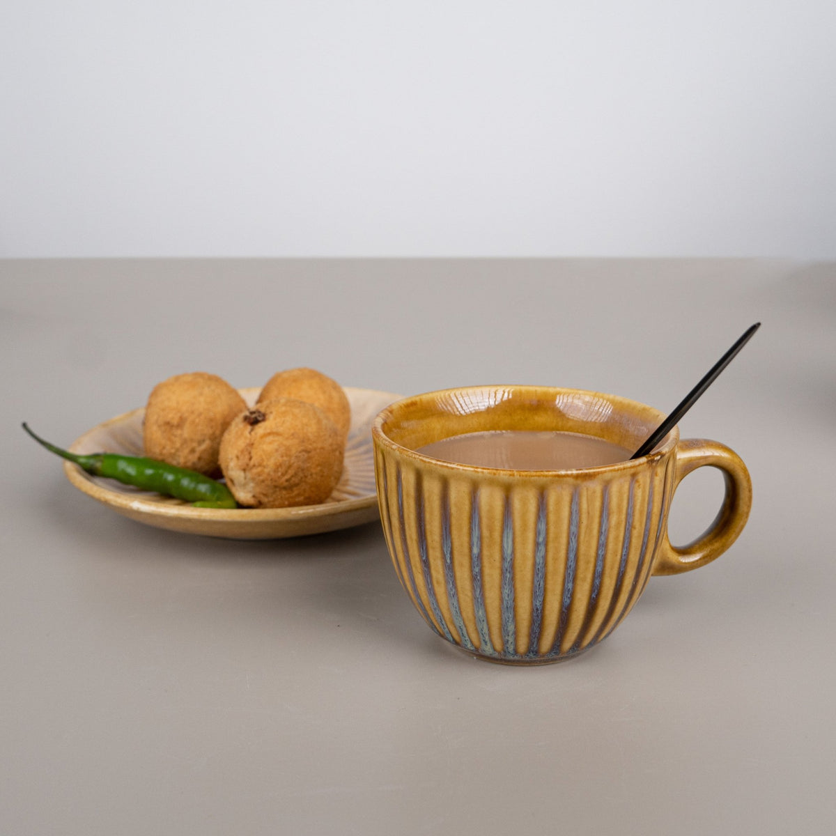 Valley of Fire Stoneware Set | Ochre Yellow - The Golden Theory