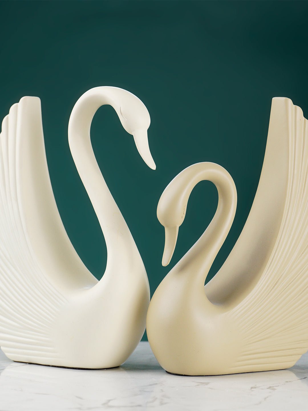 White and Gold Swan Couple Figurines Secondary image